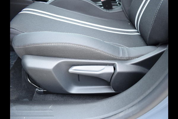 Opel Corsa 1.2 Turbo Hybrid GS NAVI & CARPLAY | ACHTERUITRIJCAMERA MET SENSOREN | WINTERPAKKET | UIT VOORRAAD LEVERBAAR