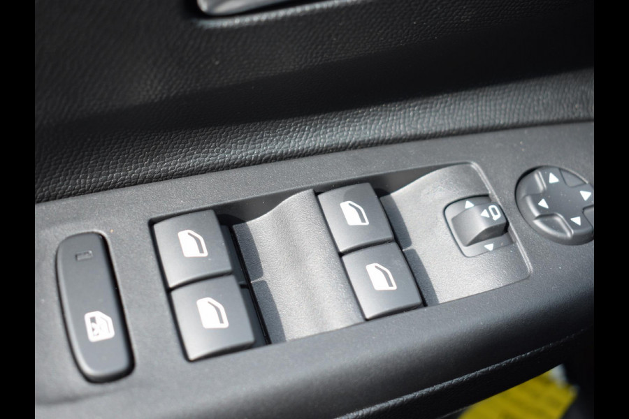 Opel Corsa 1.2 Turbo Hybrid GS NAVI & CARPLAY | ACHTERUITRIJCAMERA MET SENSOREN | WINTERPAKKET | UIT VOORRAAD LEVERBAAR