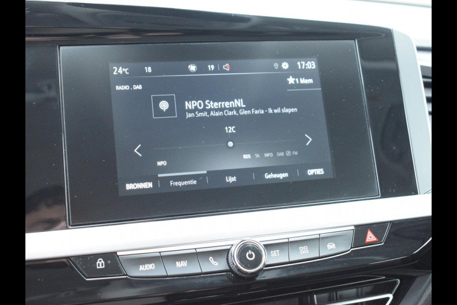 Opel Grandland 1.2 Turbo Level 2 130 PK | AUTOMAAT | ACHTERUITRIJCAMERA | CARPLAY | WINTERPAKKET | ALL SEASON BANDEN | 25.048 KM