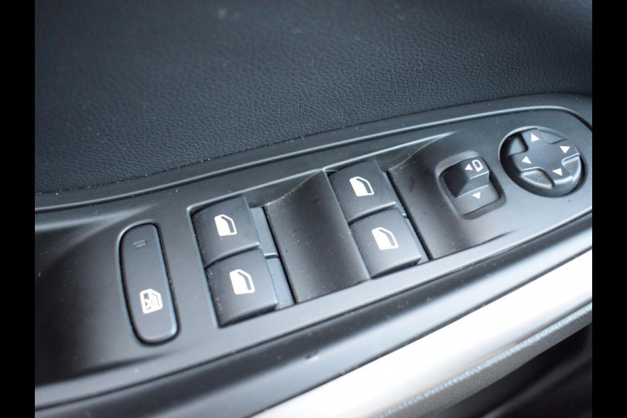 Opel Grandland 1.2 Turbo Level 2 130 PK | AUTOMAAT | ACHTERUITRIJCAMERA | CARPLAY | WINTERPAKKET | ALL SEASON BANDEN | 25.048 KM