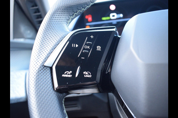 Peugeot E-3008 GT Avantage 210 73 kWh NAVI & CARPLAY | CAMERA MET SENSOREN | E.C.C. |