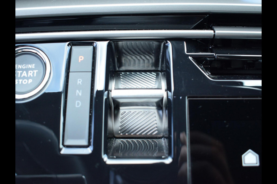 Peugeot E-3008 Allure 73 kWh ADAPTIEVE CRUISECONTROL | 360 CAMERA | NAVI & CARPLAY | E.C.C. | Peugeot E-3008 Allure 73 kWh ADAPTIEVE CRUISECONTROL | 360 CAMERA | NAVI & CARPLAY | E.C.C. |