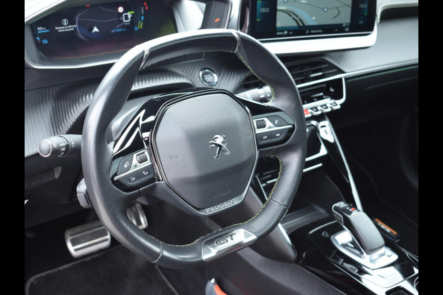 Peugeot e-208 EV GT Pack 50 kWh 3 FASE | PANODAK | ACHTERUITRIJCAMERA MET SENSOREN | NAVI & CARPLAY | E.C.C. |