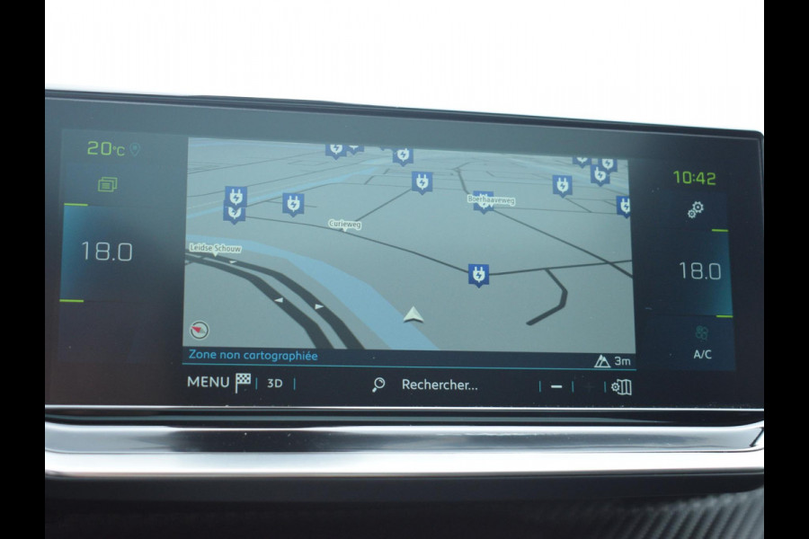 Peugeot e-208 EV GT Pack 50 kWh 3 FASE | PANODAK | ACHTERUITRIJCAMERA MET SENSOREN | NAVI & CARPLAY | E.C.C. |