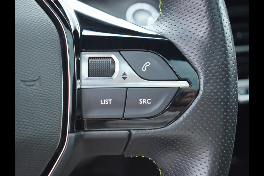 Peugeot e-208 EV GT Pack 50 kWh 3 FASE | PANODAK | ACHTERUITRIJCAMERA MET SENSOREN | NAVI & CARPLAY | E.C.C. |