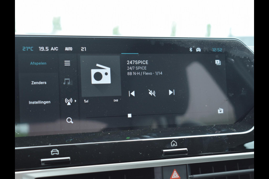 Citroën C4 1.2 Hybrid 136 Plus