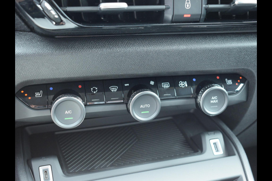 Citroën C4 1.2 Hybrid 136 Plus