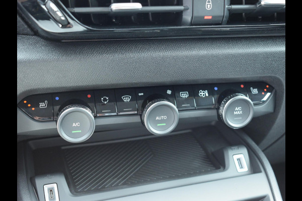 Citroën C4 1.2 Hybrid 136 Plus