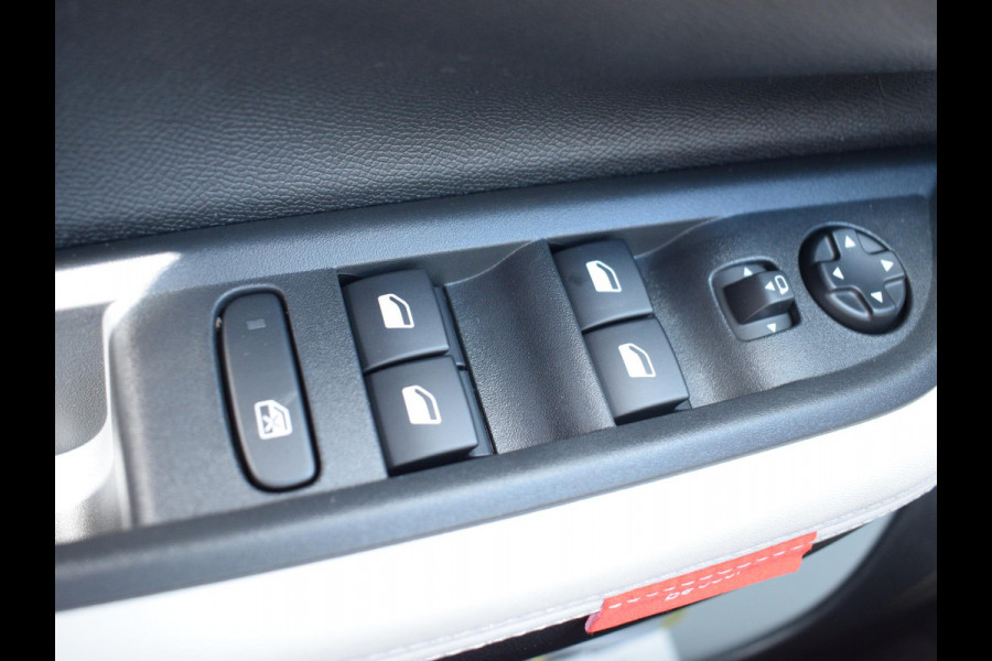 Citroën C3 1.2 Turbo 100pk Max | NAVIGATIE & CARPLAY | ACHTERUITRIJCAMERA MET SENSOREN | E.C.C.