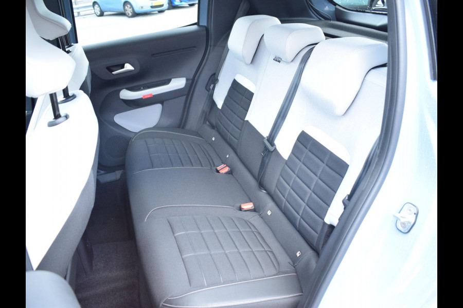 Citroën C3 1.2 Turbo 100pk Max | NAVIGATIE & CARPLAY | ACHTERUITRIJCAMERA MET SENSOREN | E.C.C.