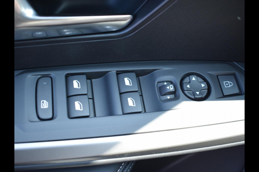 Peugeot E-3008 Allure Avantage 210 73 kWh | NAVIGATIE | CARPLAY | CAMERA MET SENSOREN | UIT VOORRAAD LEVERBAAR