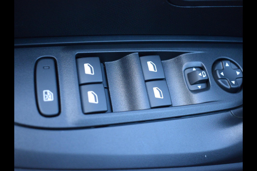 Peugeot 2008 1.2 Hybrid 145 GT 8 JAAR GARANTIE | SCHUIFDAK | ALCANTARA | ACHTERUITRIJCAMERA MET SENSOREN | NAVIGATIE & CARPLAY | E.C.C. | Peugeot 2008 1.2 Hybrid 145 GT 8 JAAR GARANTIE | SCHUIFDAK | ALCANTARA | ACHTERUITRIJCAMERA MET SENSOREN | NAVIGATIE & CARPLAY | E.C.C. |