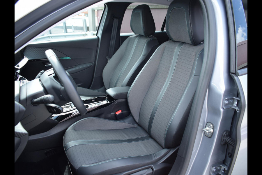 Peugeot e-208 EV Allure 50 kWh 3 FASE | NAVIGATIE & CARPLAY | PARKEERSENSOREN | E.C.C. | Peugeot e-208 EV Allure 50 kWh 3 FASE | NAVIGATIE & CARPLAY | PARKEERSENSOREN | E.C.C. |