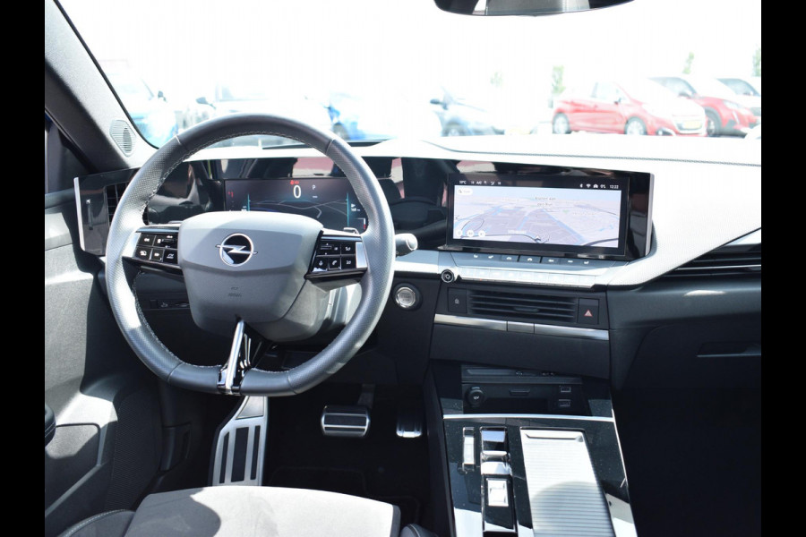 Opel Astra Sports Tourer 1.2 Ultimate SCHUIF- KANTELDAK | ELEKTRISCHE STOELBEDIENING | CAMERA MET SENSOREN |