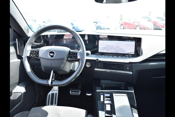 Opel Astra Sports Tourer 1.2 Ultimate SCHUIF- KANTELDAK | ELEKTRISCHE STOELBEDIENING | CAMERA MET SENSOREN |