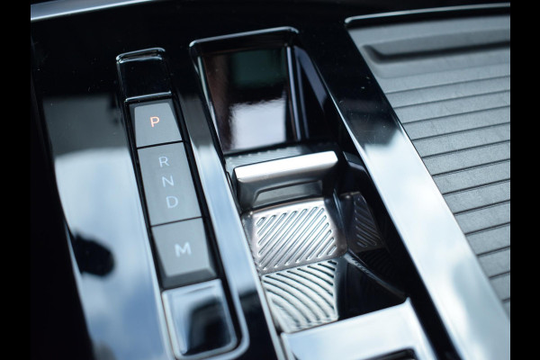 Opel Astra Sports Tourer 1.2 Ultimate SCHUIF- KANTELDAK | ELEKTRISCHE STOELBEDIENING | CAMERA MET SENSOREN |