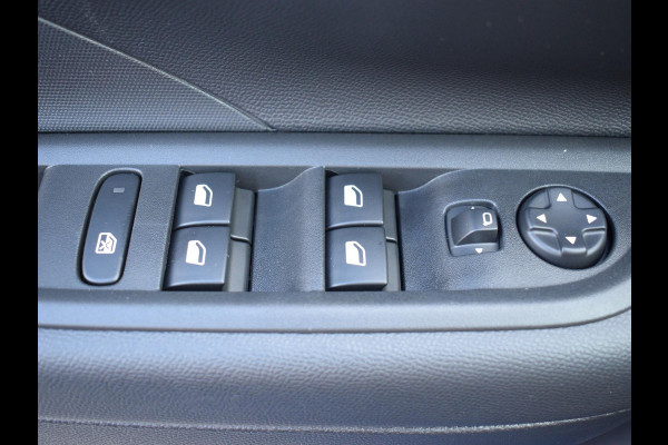 Opel Frontera Electric Edition 44 kWh CAMERA MET SENSOREN | NAVI & CARPLAY | AIRCO | UIT VOORRAAD LEVERBAAR