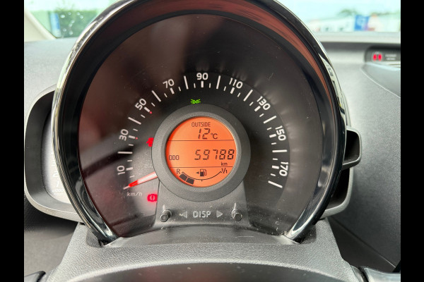 Citroën C1 1.0 VTi Shine - Airco - Media Android/Apple - 15"LMV - Org.NL Citroën C1 1.0 VTi Shine - Airco - Media Android/Apple - 15"LMV - Org.NL