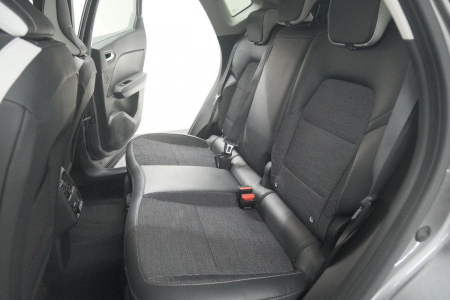 Renault Captur 1.6 E-Tech Plug-in Hybrid 160 Intens | Parkeersensoren | Apple Carplay | Navigatie | Climate Control