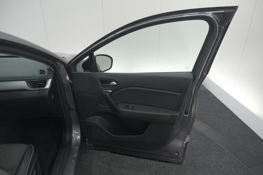 Renault Captur 1.6 E-Tech Plug-in Hybrid 160 Intens | Parkeersensoren | Apple Carplay | Navigatie | Climate Control