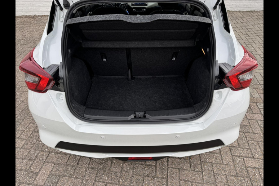 Nissan Micra 0.9 IG-T N-Connecta Cruise control Climate control Navigatie DAB Bluetooth Parkeersensor Nissan Micra 0.9 IG-T N-Connecta Cruise control Climate control Navigatie DAB Bluetooth Parkeersensor