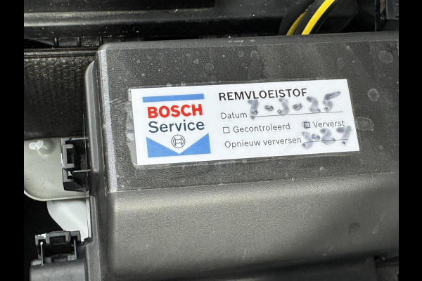 Nissan Micra 0.9 IG-T N-Connecta Cruise control Climate control Navigatie DAB Bluetooth Parkeersensor Nissan Micra 0.9 IG-T N-Connecta Cruise control Climate control Navigatie DAB Bluetooth Parkeersensor