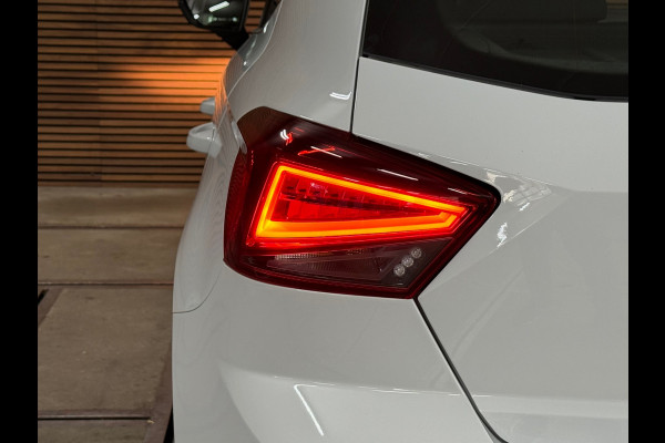 Seat Ibiza 1.0 TSI 5 deurs Style | Beats Audio | Bluetooth | Airco | Parkeersensoren Seat Ibiza 1.0 TSI 5 deurs Style | Beats Audio | Bluetooth | Airco | Parkeersensoren