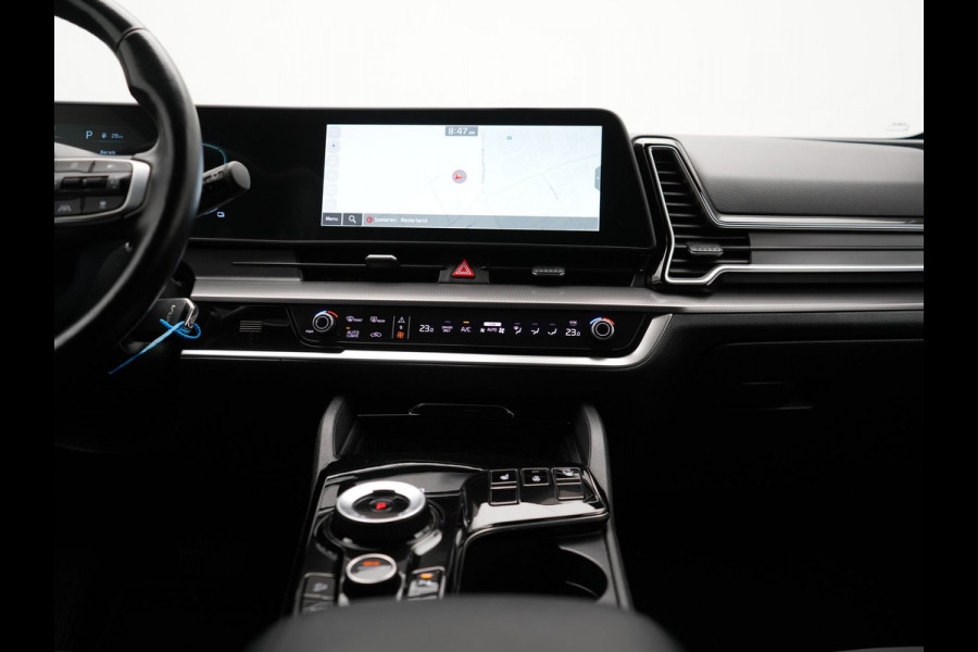 Kia Sportage 1.6 T-GDi AWD Dynamic Line Plug In Hybrid 265pk Dealer O.H PHEV | Adaptive Cruise | Widescreen | Camera | Lederen Sportstoelen Verwarmd | Apple Carplay | Navigatie | Stuur Verwarmd | Virtual | DAB |