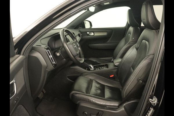Volvo XC40 2.0 T4 Inscription | Panoramadak | Leder | Trekhaak | Stoelverwarming | Camera | Adaptive cruise | Keyless | Navigatie | 19'' lichtmetalen velgen Volvo XC40 2.0 T4 Inscription | Panoramadak | Leder | Trekhaak | Stoelverwarming | Camera | Adaptive cruise | Keyless | Navigatie | 19'' lichtmetalen velgen