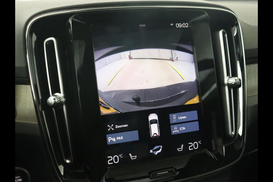 Volvo XC40 2.0 T4 Inscription | Panoramadak | Leder | Trekhaak | Stoelverwarming | Camera | Adaptive cruise | Keyless | Navigatie | 19'' lichtmetalen velgen Volvo XC40 2.0 T4 Inscription | Panoramadak | Leder | Trekhaak | Stoelverwarming | Camera | Adaptive cruise | Keyless | Navigatie | 19'' lichtmetalen velgen