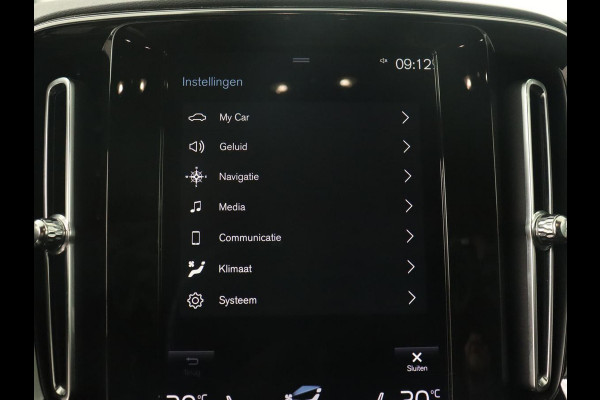 Volvo XC40 2.0 T4 Inscription | Panoramadak | Leder | Trekhaak | Stoelverwarming | Camera | Adaptive cruise | Keyless | Navigatie | 19'' lichtmetalen velgen Volvo XC40 2.0 T4 Inscription | Panoramadak | Leder | Trekhaak | Stoelverwarming | Camera | Adaptive cruise | Keyless | Navigatie | 19'' lichtmetalen velgen