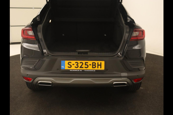 Renault Arkana 1.6 E-Tech hybrid 145 E-Tech engineered | Leder/Alcantara | Stoelverwarming | Adaptive cruise | Camera | Carplay | Stuurverwarming | 18'' | Park Assist | Naviagatie Renault Arkana 1.6 E-Tech hybrid 145 E-Tech engineered | Leder/Alcantara | Stoelverwarming | Adaptive cruise | Camera | Carplay | Stuurverwarming | 18'' | Park Assist | Naviagatie