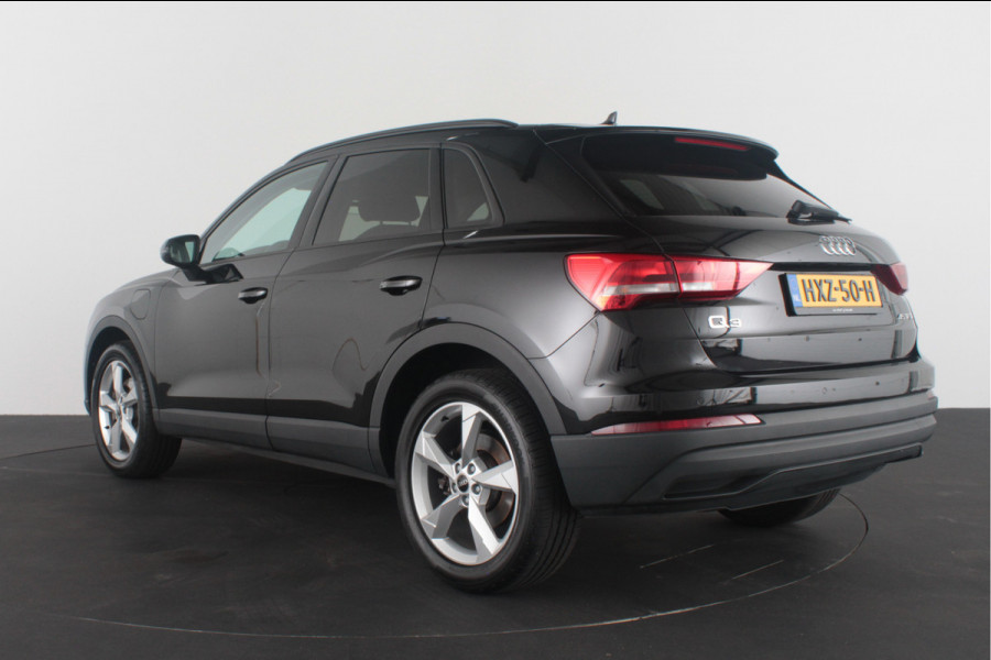 Audi Q3 45 TFSI e edition > 245pk/Leer/19inch/keyless/Stoelverwarming/Plug in-hybride... Audi Q3 45 TFSI e edition > 245pk/Leer/19inch/keyless/Stoelverwarming/Plug in-hybride...