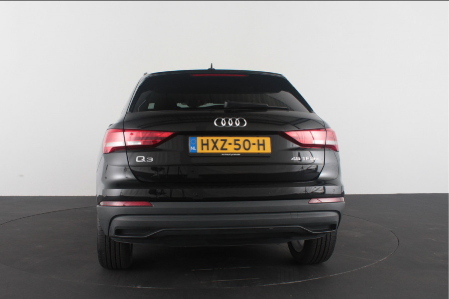 Audi Q3 45 TFSI e edition > 245pk/Leer/19inch/keyless/Stoelverwarming/Plug in-hybride... Audi Q3 45 TFSI e edition > 245pk/Leer/19inch/keyless/Stoelverwarming/Plug in-hybride...