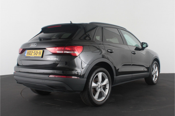 Audi Q3 45 TFSI e edition > 245pk/Leer/19inch/keyless/Stoelverwarming/Plug in-hybride... Audi Q3 45 TFSI e edition > 245pk/Leer/19inch/keyless/Stoelverwarming/Plug in-hybride...
