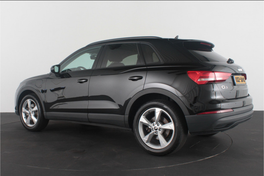 Audi Q3 45 TFSI e edition > 245pk/Leer/19inch/keyless/Stoelverwarming/Plug in-hybride... Audi Q3 45 TFSI e edition > 245pk/Leer/19inch/keyless/Stoelverwarming/Plug in-hybride...