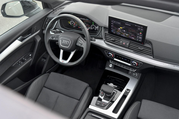 Audi Q5 55 TFSI e quattro Competition. Pano, ACC, 360, Trekh, B&O, Matrix, Sfeer, Keyless, Dodeh, CarPlay! Audi Q5 55 TFSI e quattro Competition. Pano, ACC, 360, Trekh, B&O, Matrix, Sfeer, Keyless, Dodeh, CarPlay!