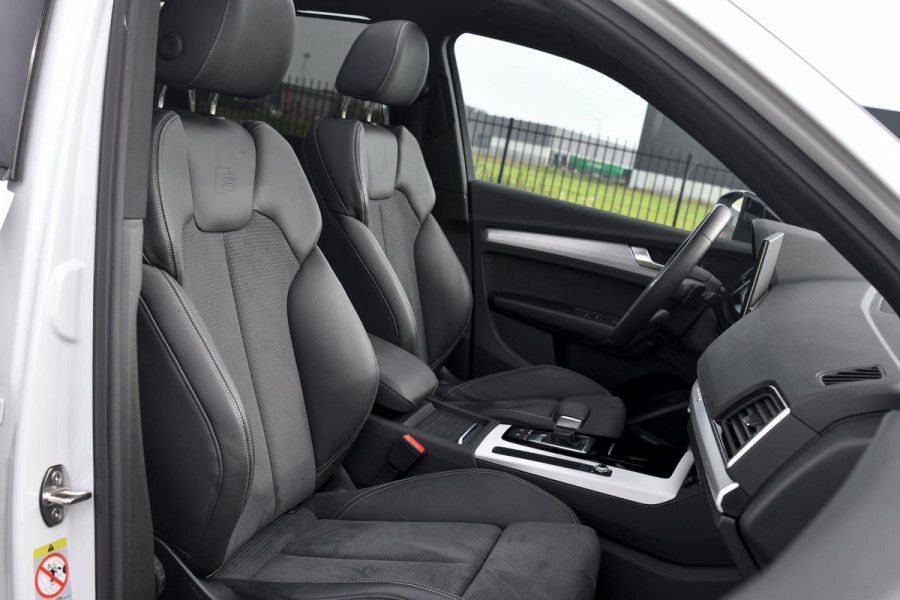 Audi Q5 55 TFSI e quattro Competition. Pano, ACC, 360, Trekh, B&O, Matrix, Sfeer, Keyless, Dodeh, CarPlay! Audi Q5 55 TFSI e quattro Competition. Pano, ACC, 360, Trekh, B&O, Matrix, Sfeer, Keyless, Dodeh, CarPlay!