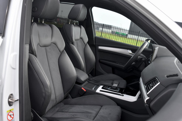 Audi Q5 55 TFSI e quattro Competition. Pano, ACC, 360, Trekh, B&O, Matrix, Sfeer, Keyless, Dodeh, CarPlay! Audi Q5 55 TFSI e quattro Competition. Pano, ACC, 360, Trekh, B&O, Matrix, Sfeer, Keyless, Dodeh, CarPlay!