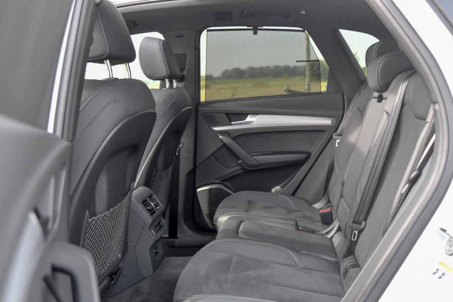 Audi Q5 55 TFSI e quattro Competition. Pano, ACC, 360, Trekh, B&O, Matrix, Sfeer, Keyless, Dodeh, CarPlay! Audi Q5 55 TFSI e quattro Competition. Pano, ACC, 360, Trekh, B&O, Matrix, Sfeer, Keyless, Dodeh, CarPlay!