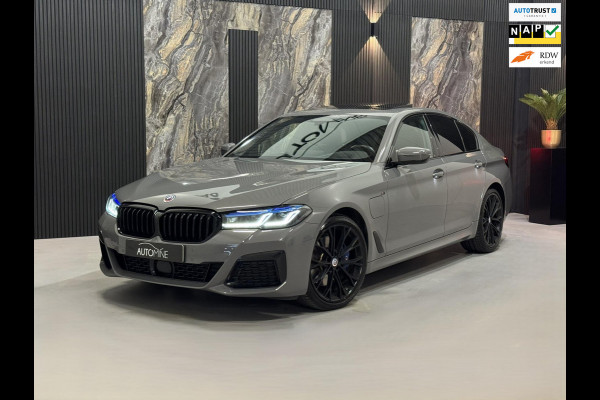 BMW 5 Serie 530e 50 Jahre M Edition|Open dak|Laser Lights|BOMVOL