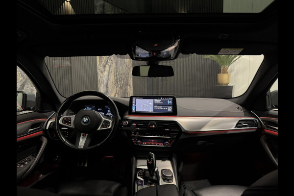 BMW 5 Serie 530e 50 Jahre M Edition|Open dak|Laser Lights|BOMVOL