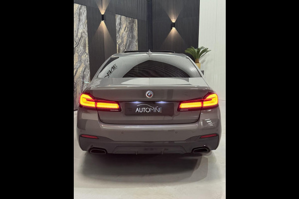 BMW 5 Serie 530e 50 Jahre M Edition|Open dak|Laser Lights|BOMVOL
