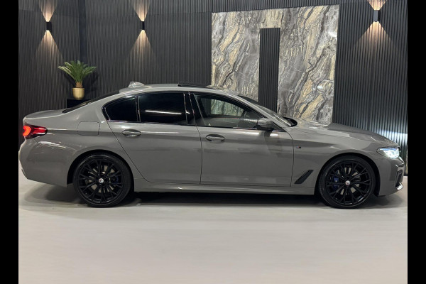 BMW 5 Serie 530e 50 Jahre M Edition|Open dak|Laser Lights|BOMVOL