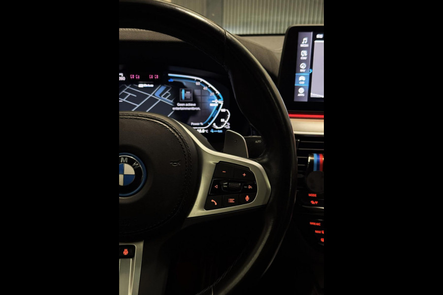 BMW 5 Serie 530e 50 Jahre M Edition|Open dak|Laser Lights|BOMVOL