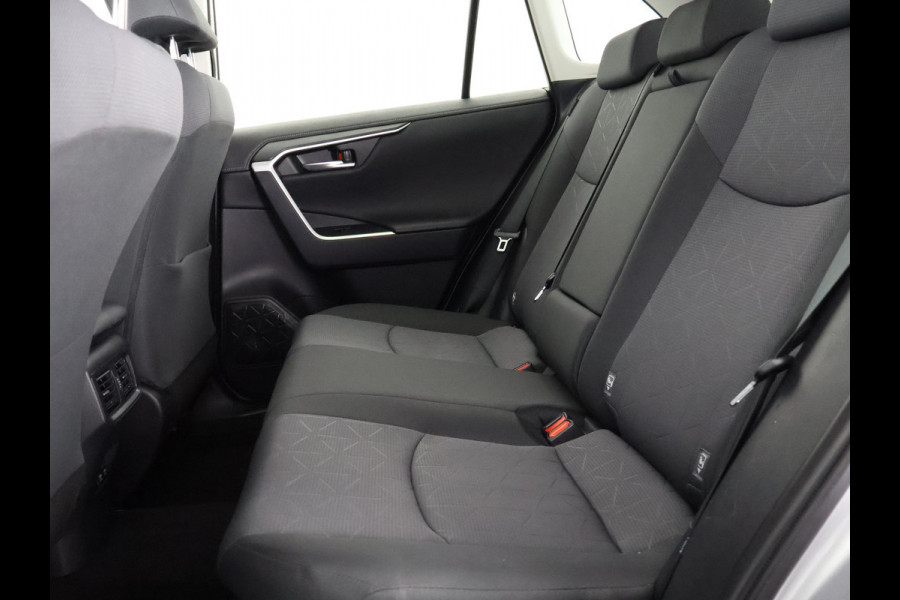 Toyota RAV4 2.5 Hybrid Bi-Tone | Trekhaak | Dealer onderhouden | Adaptive Cruise control Toyota RAV4 2.5 Hybrid Bi-Tone | Trekhaak | Dealer onderhouden | Adaptive Cruise control
