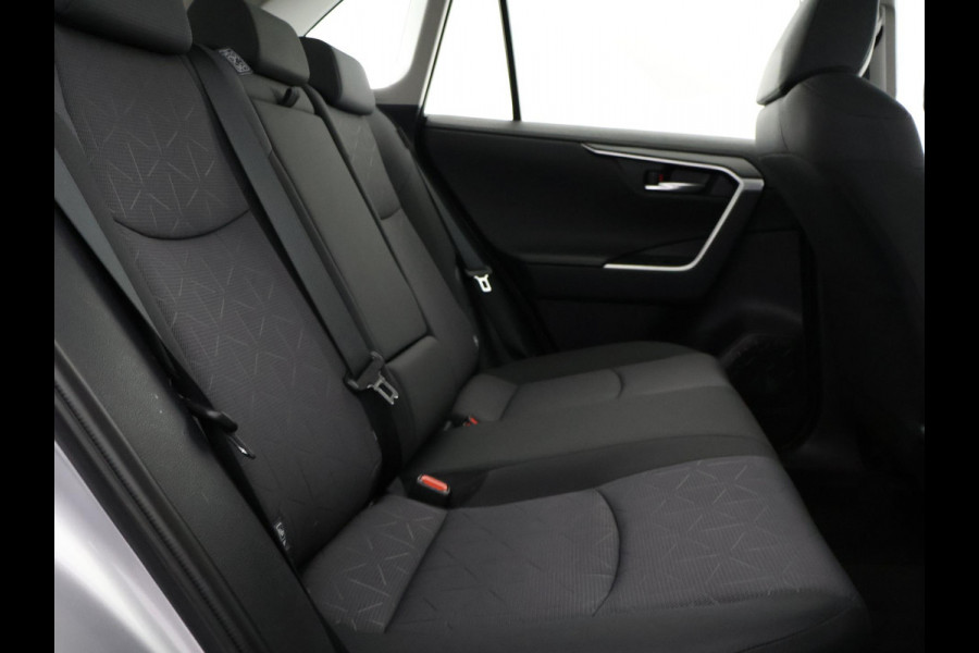 Toyota RAV4 2.5 Hybrid Bi-Tone | Trekhaak | Dealer onderhouden | Adaptive Cruise control Toyota RAV4 2.5 Hybrid Bi-Tone | Trekhaak | Dealer onderhouden | Adaptive Cruise control
