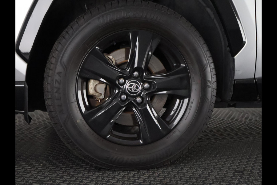 Toyota RAV4 2.5 Hybrid Bi-Tone | Trekhaak | Dealer onderhouden | Adaptive Cruise control Toyota RAV4 2.5 Hybrid Bi-Tone | Trekhaak | Dealer onderhouden | Adaptive Cruise control