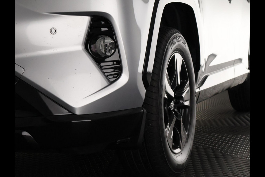 Toyota RAV4 2.5 Hybrid Bi-Tone | Trekhaak | Dealer onderhouden | Adaptive Cruise control Toyota RAV4 2.5 Hybrid Bi-Tone | Trekhaak | Dealer onderhouden | Adaptive Cruise control