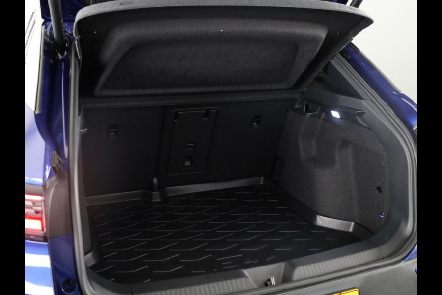 Volkswagen ID.4 Pro Business 77 kWh 286PK | Full Led | Achteruitrijcamera | Keyless Volkswagen ID.4 Pro Business 77 kWh 286PK | Full Led | Achteruitrijcamera | Keyless